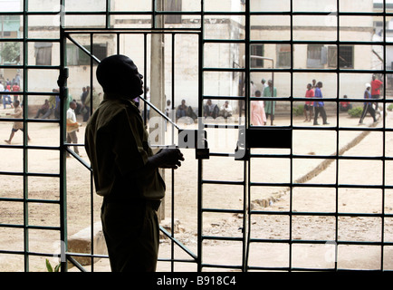 Nigeria: Häftlinge hinter Gittern im Gefängnis von Jos Stockfoto