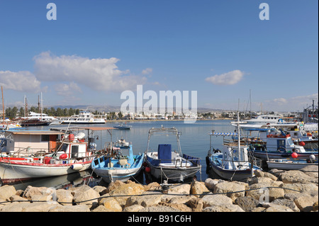 Fischerboote im Hafen von Paphos Zypern Stockfoto