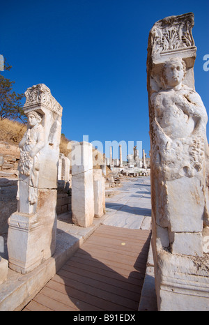 Das Herkules-Tor am oberen Ende der Curetes Street Ephesus-Türkei Stockfoto