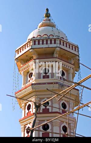 Blick auf Hindutempel Lampe Turm. Stockfoto