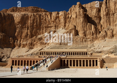 Leichenhalle Tempel der Königin Hatshepsut, 'Deir el-Bahri","West Bank", Luxor, Ägypten Stockfoto