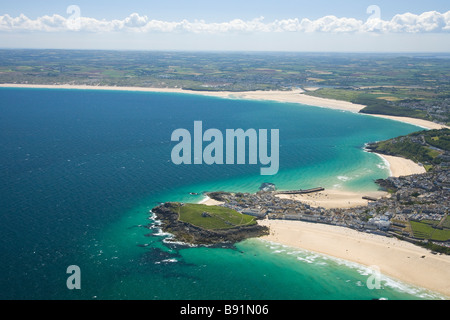 Luftaufnahme der Küste Küste St Ives West Penwith Hayle Mündung Cornwall England UK United Kingdom GB Great Britain Stockfoto