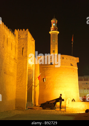 Al Fahidi Fort das älteste Gebäude in Dubai und beherbergt heute das Dubai Museum Stockfoto