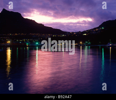 Blick auf Hout Bay von Twilight Kapstadt Western Cape Provinz in Südafrika Stockfoto