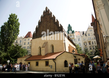 Die 13. Jahrhundert alte neue Synagoge ist Europas älteste Synagoge Prag Tschechien arbeiten Stockfoto