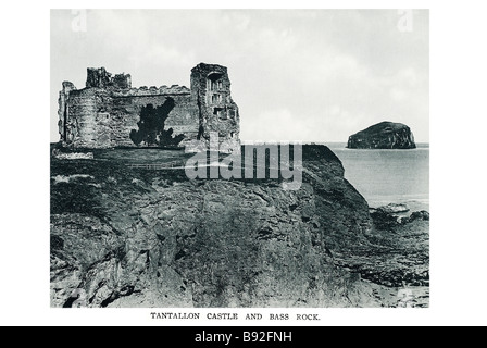 Tantallon Castle und Bass Rock Tantallon Castle ist eine Mitte des 14. Jahrhunderts Festung, befindet sich 5 km (3 Meilen) Südosten von North Berwi Stockfoto