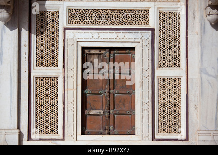 Scheich Salim Chishti Grab im Inneren die Freitagsmoschee in Fatehpur Sikri Indien Stockfoto