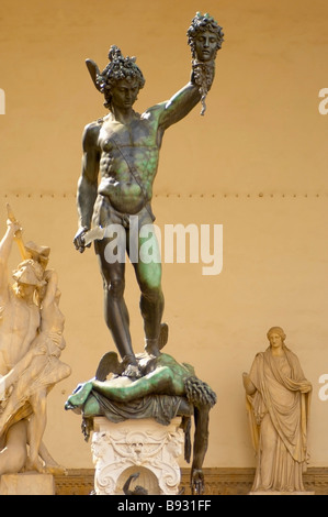Statue des Perseus mit dem Haupt der Medusa von Cellini die Loggia Florenz Italien Stockfoto