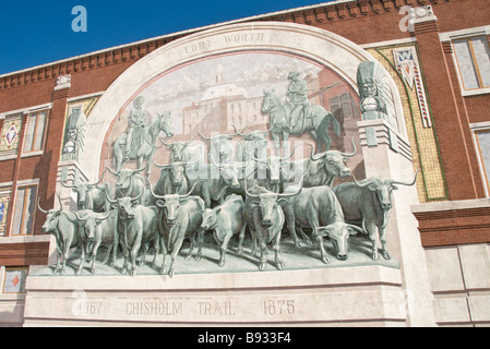 Texas Fort Worth Downtown Chisholm Trail Wandbild Darstellung Longhorn Almabtrieb Stockfoto