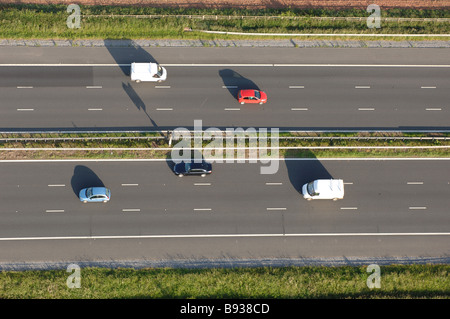 Auto und Verkehr auf der Autobahn M5 Devon england Stockfoto