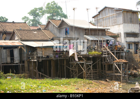 Kleine Stadt auf dem Weg nach Angkor Wat etwa 60 Kilometer nördlich von Phnom Penh Stockfoto