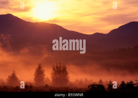 Sonnenaufgang, Adirondack Mountains, in der Nähe von Lake Placid, New York, USA Stockfoto
