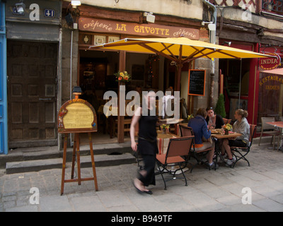 Eine Boulangerie Shop Konditorei Kaffee in Frankreich Stockfoto