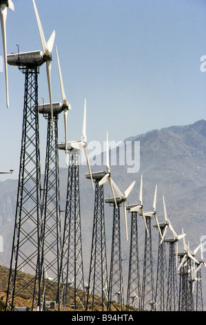 Energie-Prodution, Windkraftanlagen, Palm Springs Kalifornien Stockfoto