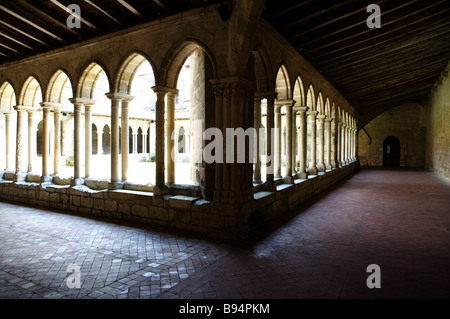 Klöster in der Kirche von Saint Emilion, Aquitaine, Frankreich Stockfoto