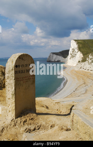 Blick entlang der Küste von der Spitze des Durdle Door in Dorset Stockfoto