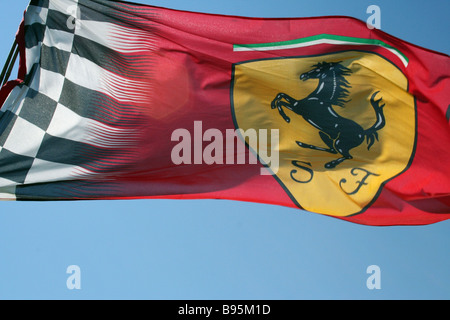 Die Ferrari-Flagge im wind Stockfoto