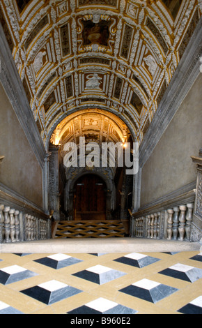 Italien, Veneto, Venedig, Dogenpalast Interieur zeigt Goldene Treppe Detail. Stockfoto