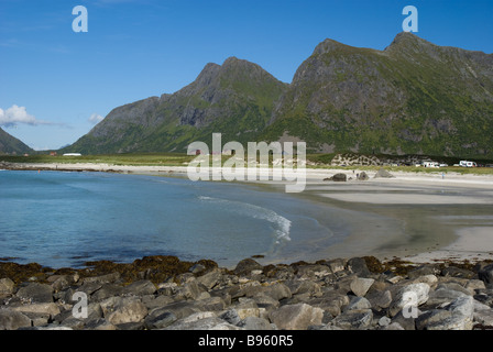 Sandstrand in der Nähe von Ramberg, Flakstad, Flakstadøya island, Lofoten Inseln, Nordland, Norwegen, Skandinavien, Europa Stockfoto