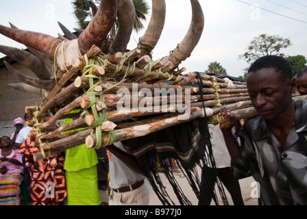 West-Afrika Senegal Casamance Oussouye traditionelle Trauerfeier Stockfoto