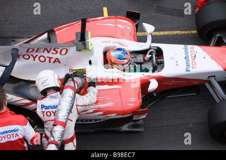 Timo Glock im Toyota TF109 Rennwagen während der Formel-1-Tests Sitzungen in der Nähe von Barcelona im März 2009 GER. Stockfoto