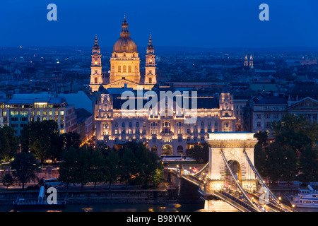 St.-Stephans Basilika Kettenbrücke Budapest Ungarn Stockfoto