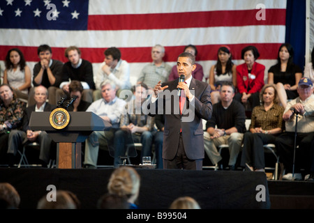 Präsident Barack Obama anlässlich einer Bürgerversammlung im Lernzentrum Miguel Contreras am 19. März 2009 in Los Angeles Stockfoto