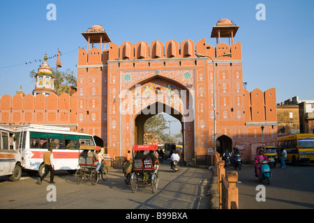 Chandpole Tor, Eingang, die rosa Stadt Jaipur, Rajasthan, Indien Stockfoto