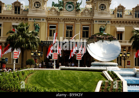 Vor dem Hotel de Paris Monaco Monte Carlo Stockfoto