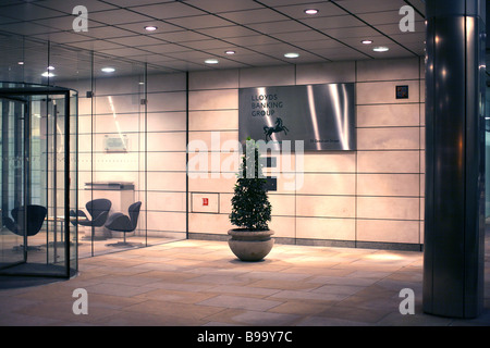 Eingang zur Lloyds Banking Group HQ in Stadt von London Stockfoto