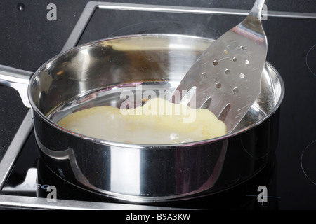 Frau spiegeln Pfannkuchen Modell veröffentlicht Stockfoto