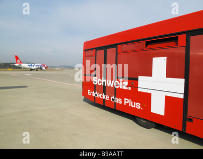 Schweiz - entdecken Sie die Vorteile, Flughafen Zürich-Kloten (ZRH/LSZH) Schweiz CH Stockfoto