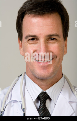 Porträt von männlichen Arzt hautnah Stockfoto