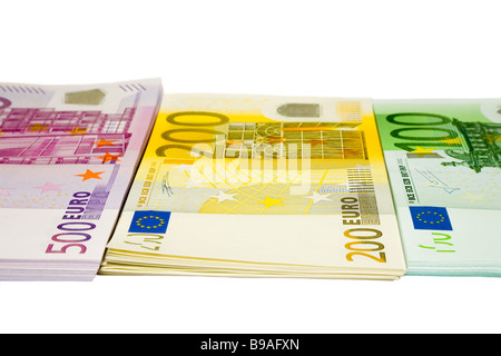 die Baum-Bundles von Euro-Banknoten mit Beschneidungspfad Stockfoto