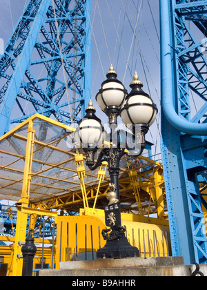 Detail zeigt dekorative Lampe auf der Schwebefähre über dem River Tees bei Middlesbrough Stockfoto