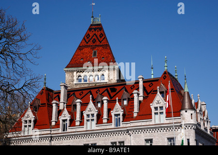 Turm der Burg von Ouchy einer alten mittelalterlichen Burg jetzt ein Hotel Ouchy südlich von der Stadt Lausanne-Schweiz Stockfoto