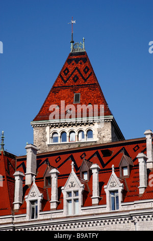 Turm der Burg von Ouchy einer alten mittelalterlichen Burg jetzt ein Hotel Ouchy südlich von der Stadt Lausanne-Schweiz Stockfoto