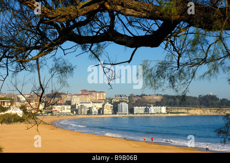 Playa del Sardinero Blick von Jardines del Piquio Bahia de Cantabria Santander Spanien Stockfoto