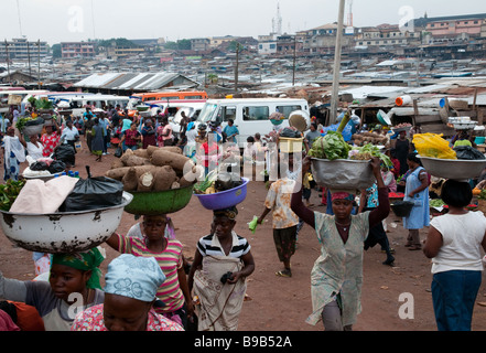 Westlichen Afrika zentrale Ghana Kumasi Kejita Markt ist der größte Markt in Westafrika Stockfoto