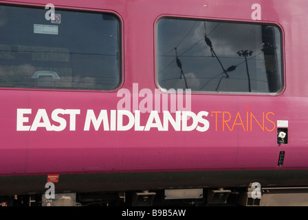 Ein Zug-Waggon von East Midlands Trains Stockfoto