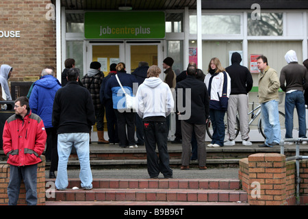 ARBEITSAMT ARBEITSLOS QUEUEING PLUS FÜR ARBEITSPLÄTZE Stockfoto