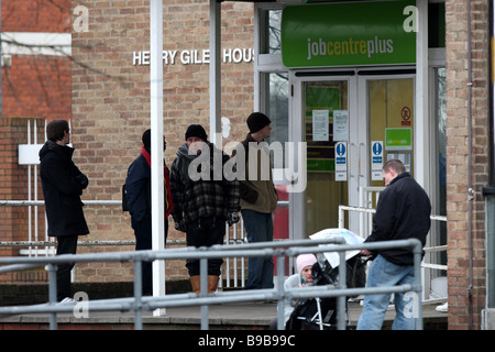 ARBEITSAMT ARBEITSLOS QUEUEING PLUS FÜR ARBEITSPLÄTZE Stockfoto