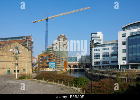 Gebäude In Arbeit am Getreidespeicher Wharf Sanierung, Leeds, West Yorkshire, Großbritannien Stockfoto