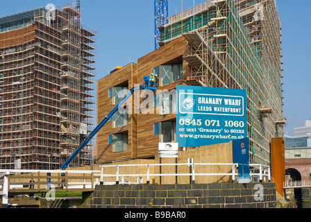 Gebäude In Arbeit am Getreidespeicher Wharf Sanierung, Leeds, West Yorkshire, Großbritannien Stockfoto