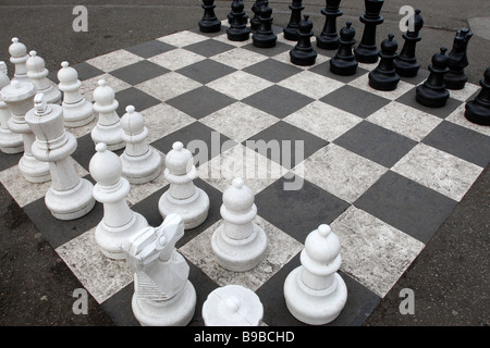 Riesenschach inmitten der Parc des Bastions Genf Schweiz Stockfoto