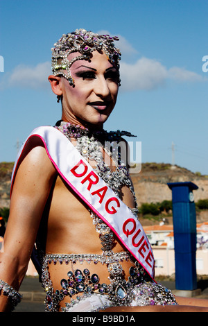 Drag-Queen-Wettbewerbs-Gewinner am Karneval von Maspalomas auf Gran Canaria auf den Kanarischen Inseln Stockfoto