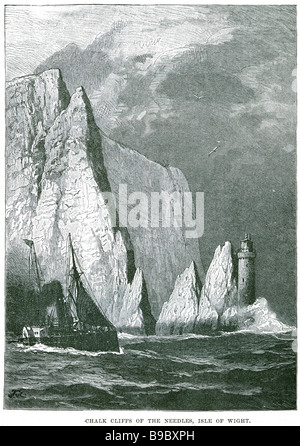 Kreidefelsen der Nadeln Isle Of Wight Vishing Boot Schiff Küste England Englisch UK GB The Isle Of Wight ist eine englische Stockfoto