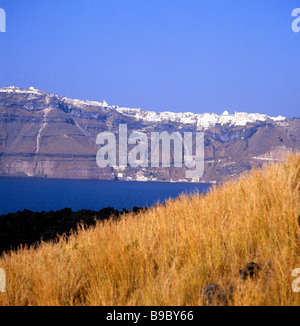 Griechenland Kykladen Santorini Blick auf Thira von der caldera Stockfoto