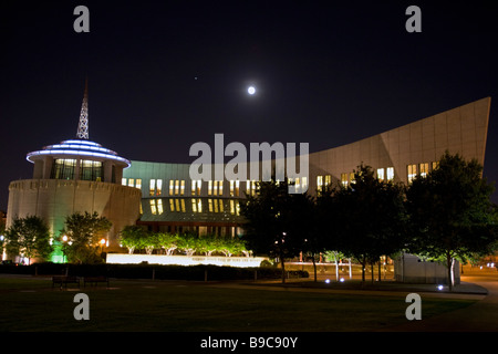 Mond über Country Music Hall Of Fame and Museum Nashville Tennessee USA Stockfoto