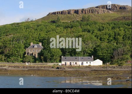 CANNA-Haus und auf dem Land auf der Insel von Canna, kleinen Inseln, Schottland. Stockfoto